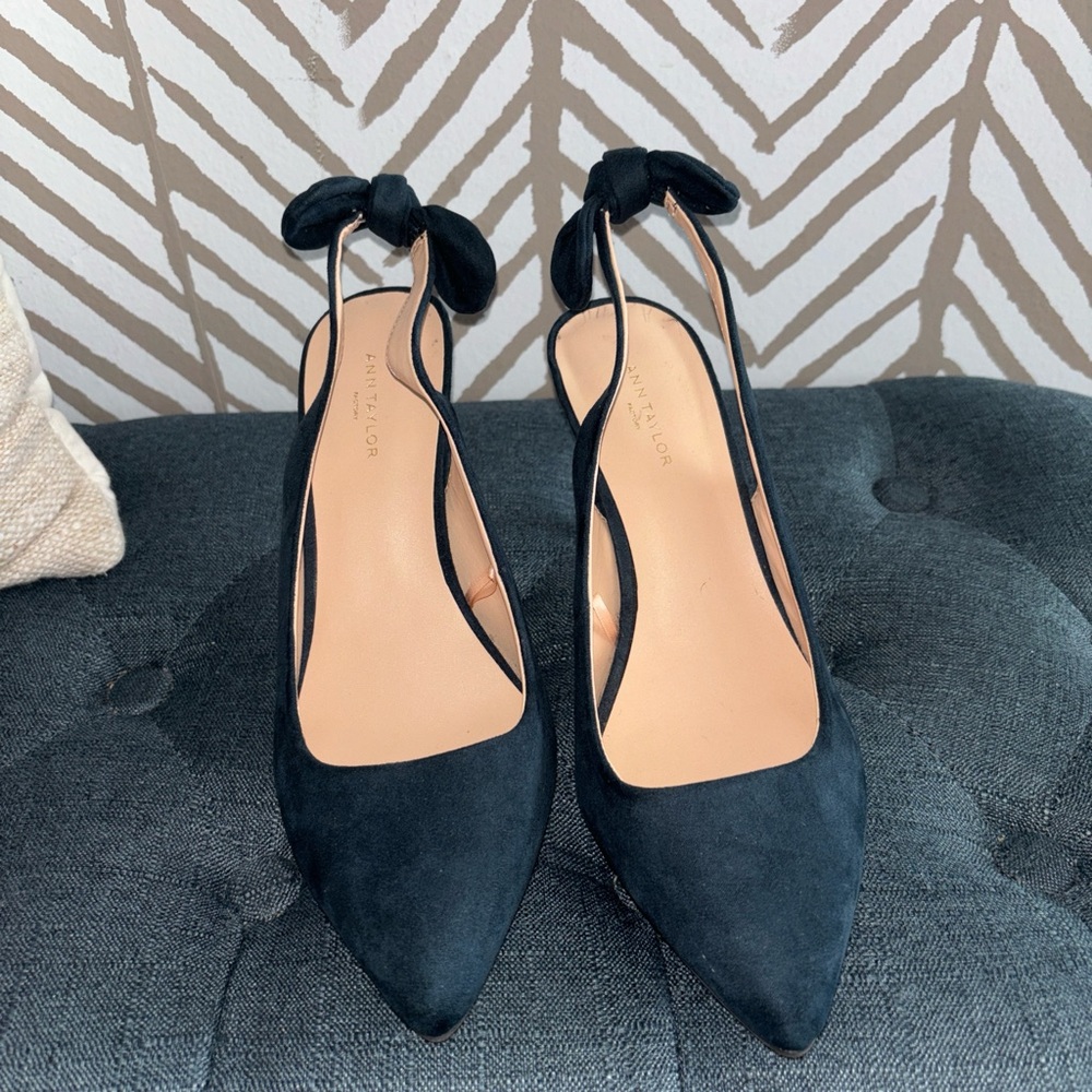 Ann Taylor Blue Bow Open Back Heels size 7 1/2
